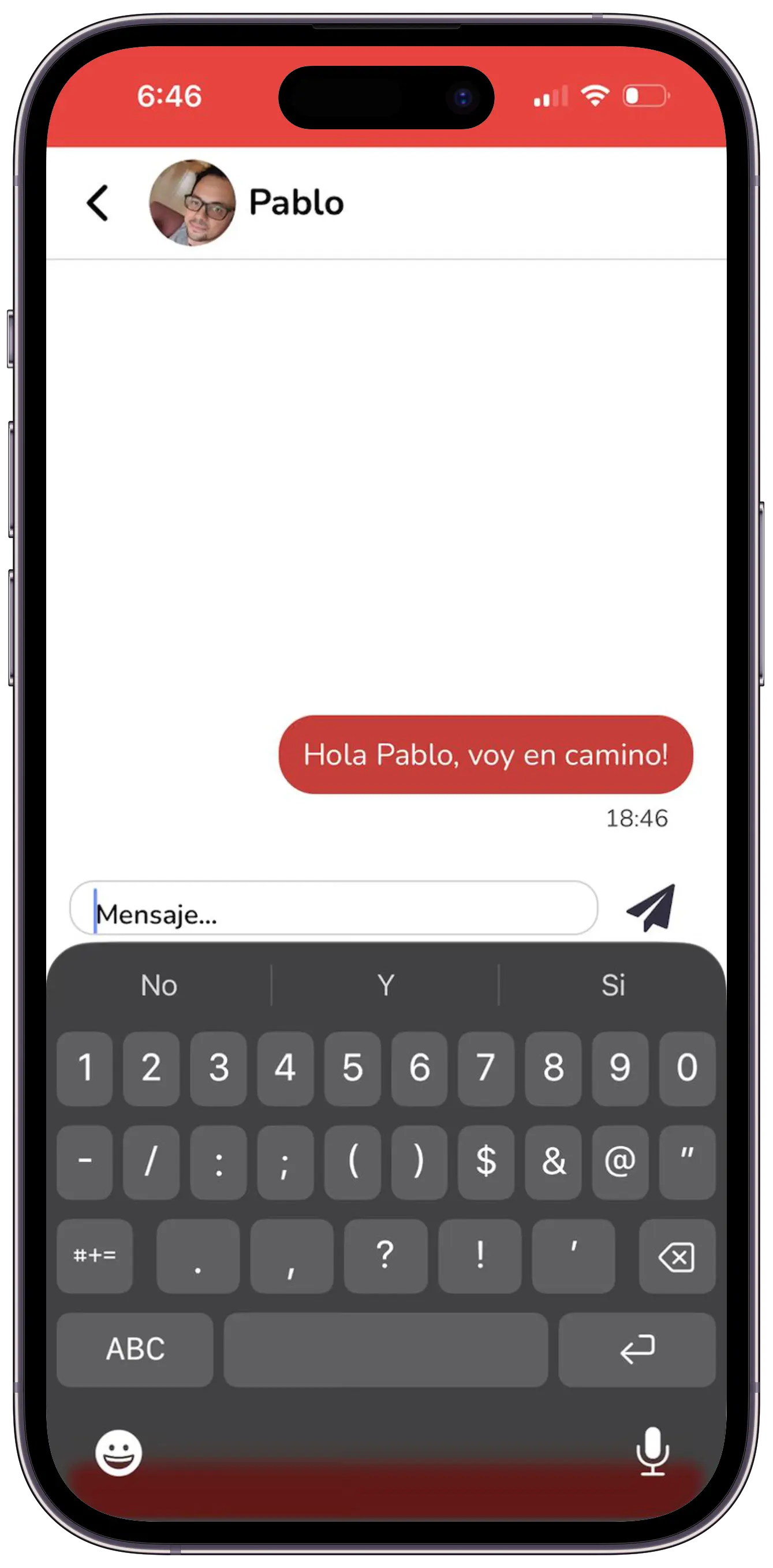 Pantalla de chat de la app EstoyAcá